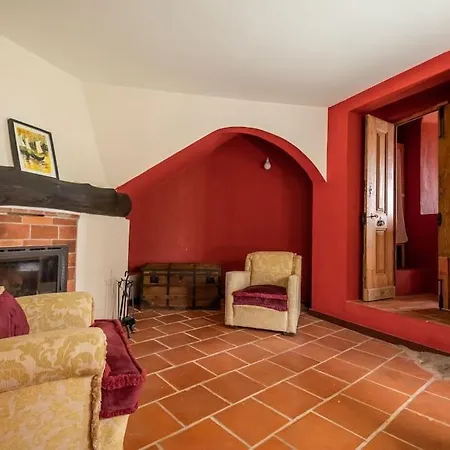 Holiday home Casa Da Quinta, Piscina Privada, Da Areia Branca 8 Km *